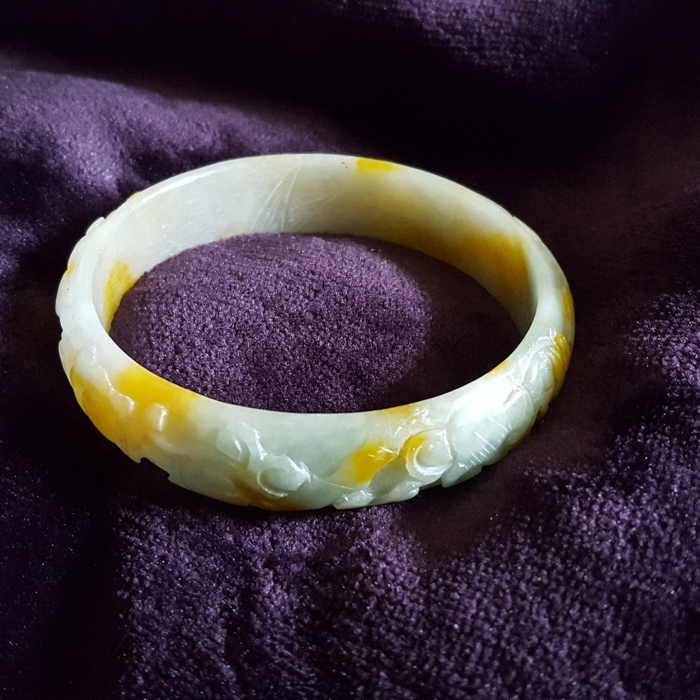Antique White and Orange Jade Bracelet